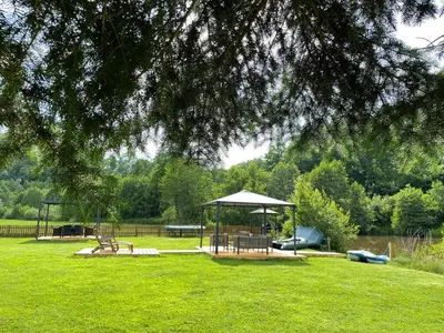 Ein Garten an der Unterkunft Suite 2