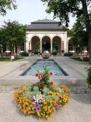 Der Swimmingpool an oder in der Nähe von Vier Jahreszeiten Suite