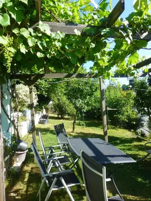 Ein Garten an der Unterkunft Ferienwohnung Nayla im Frankenwald