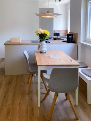 Küche/Küchenzeile in der Unterkunft Kleines Glück zentral mit Balkon und Parkplatz