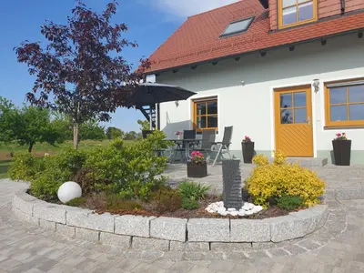 Ein Garten an der Unterkunft Panorama Ferienwohnungen Thiem