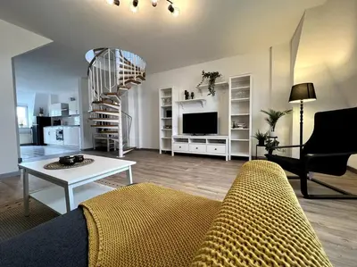 TV/Unterhaltungsangebot in der Unterkunft Wunderschöne Wohnung mit Balkon in Plauen
