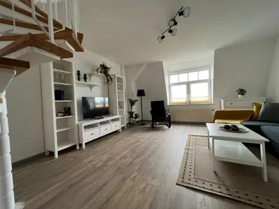 TV/Unterhaltungsangebot in der Unterkunft Wunderschöne Wohnung mit Balkon in Plauen