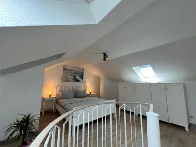 Ein Bett oder Betten in einem Zimmer der Unterkunft Wunderschöne Wohnung mit Balkon in Plauen