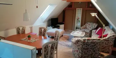 Ein Sitzbereich in der Unterkunft Ferienwohnung Bänsch