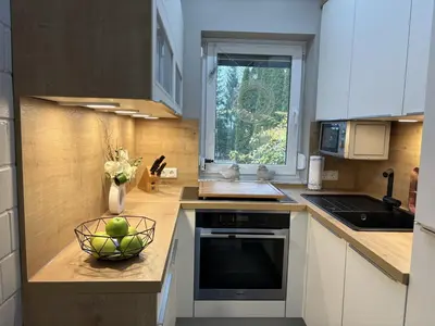 Küche/Küchenzeile in der Unterkunft Komfortables Ferienhaus 80qm unweit vom See in Lichtenberg - Frankenwald - Bad Steben - Hof Saale
