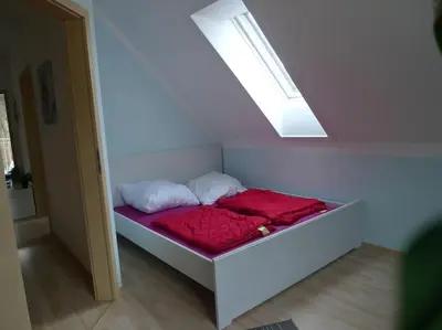 Ein Bett oder Betten in einem Zimmer der Unterkunft Hermanns Teufelshütte
