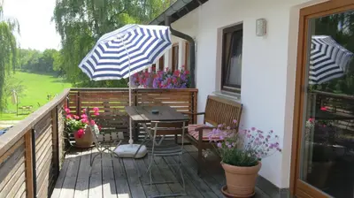 Ein Garten an der Unterkunft Hummelshof