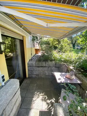 Ein Garten an der Unterkunft Ferienwohnung Sattler