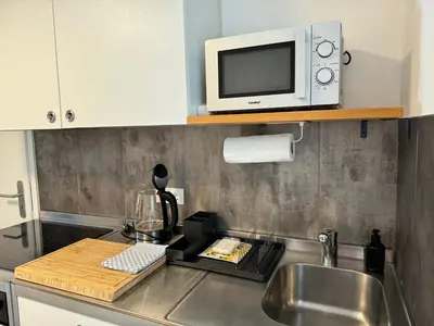 Küche/Küchenzeile in der Unterkunft Wallfried #1 Ferien- und Business Appartement Bayreuth
