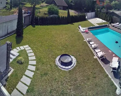 Der Swimmingpool an oder in der Nähe von Ferienwohnung DG