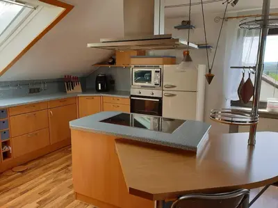 Küche/Küchenzeile in der Unterkunft Moderne DG-Wohnung in Mainleus