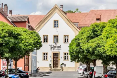 Das Gebäude in dem sich das Hotel befindet