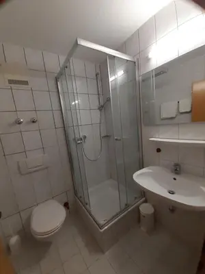 Ein Badezimmer in der Unterkunft Hotel das rot