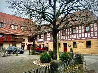 Das Gebäude in dem sich das Hotel befindet