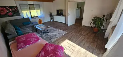 Ein Sitzbereich in der Unterkunft Mara