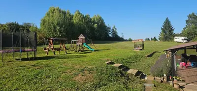 Ein Kinderspielbereich in der Unterkunft Mara