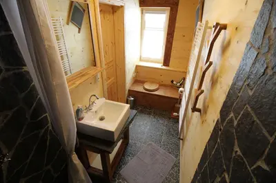 Ein Badezimmer in der Unterkunft Ferienhaus Anno Dazumal, wie zu Großmutters Zeiten