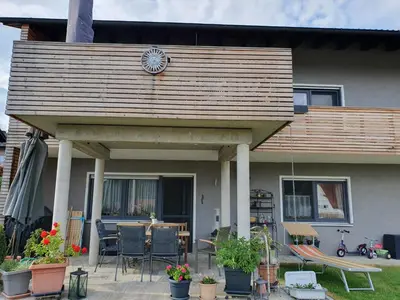 Das Gebäude in dem sich die Ferienwohnung befindet