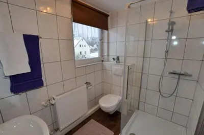 Ein Badezimmer in der Unterkunft Haus Rosenbühl