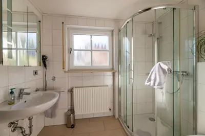 Ein Badezimmer in der Unterkunft Ferienwohnungen Dormann