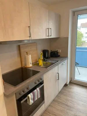 Küche/Küchenzeile in der Unterkunft AM Fleurystr, komfortabel, ZENTRAL in Amberg mit Parkplatz!