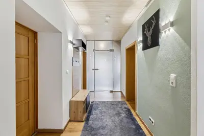 TV/Unterhaltungsangebot in der Unterkunft 2 BR, 4 Beds, TV, Kitchen & free parking