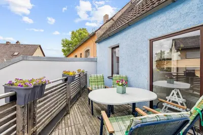 Ein Balkon oder eine Terrasse in der Unterkunft 2 BR, 4 Beds, TV, Kitchen & free parking