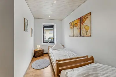 Ein Bett oder Betten in einem Zimmer der Unterkunft 2 BR, 4 Beds, TV, Kitchen & free parking