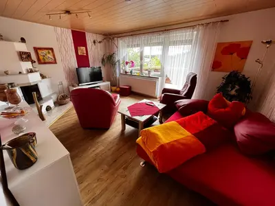 Ein Sitzbereich in der Unterkunft Ferienwohnung Zur Geigenbachtalsperre