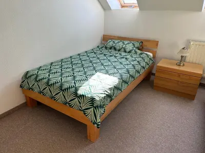 Ein Bett oder Betten in einem Zimmer der Unterkunft Monteurwohnung bei Pöhl im Vogtland - ideal für Teams, Free Parking