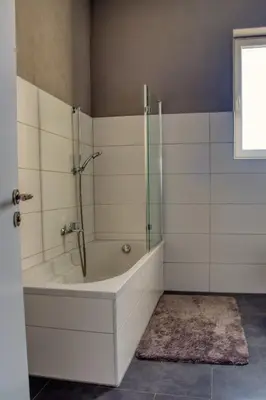 Ein Badezimmer in der Unterkunft WEN BHF NEU & ZENTRAL in Weiden für bis zu 6 Personen