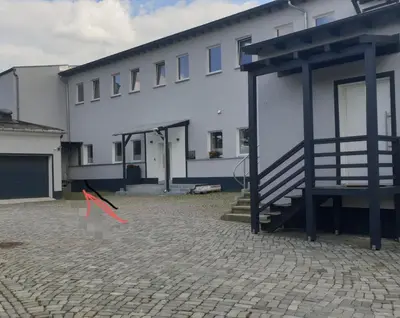 Das Gebäude in dem sich die Ferienwohnung befindet