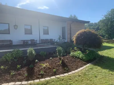 Ein Garten an der Unterkunft Feriendomizil Köngisheide Blick