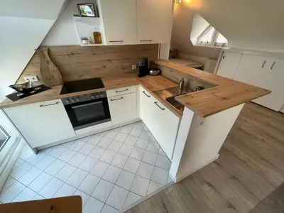 Küche/Küchenzeile in der Unterkunft attraktives Appartement im Stadtzentrum Plauen Balkon Lift