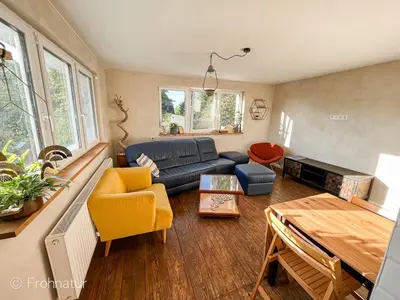 Ein Sitzbereich in der Unterkunft Tolles Ferienhaus Frohnatur mit Sauna in ruhiger Lage