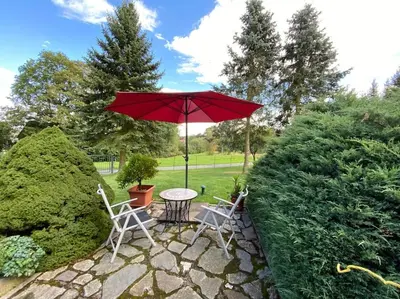 Ein Garten an der Unterkunft Ferienhaus Ingrid gemütliches Cottage im Grünen