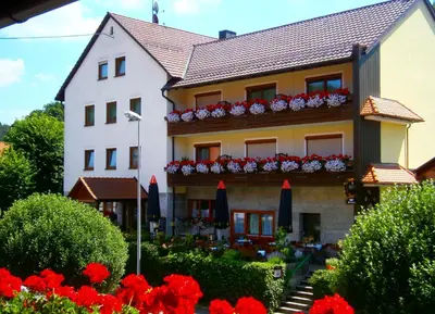Das Gebäude in dem sich das Hotel befindet
