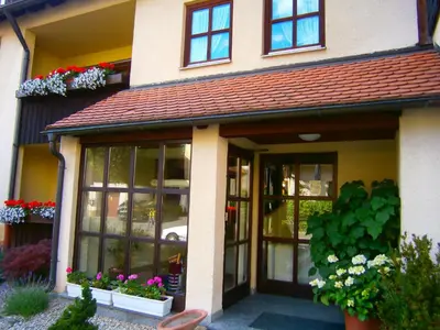 Das Gebäude in dem sich das Hotel befindet