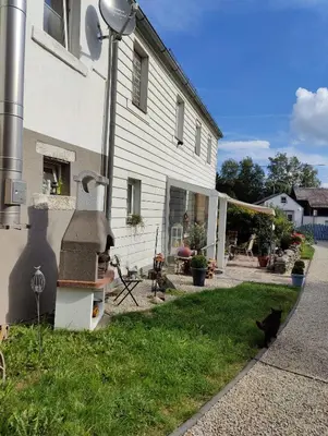 Das Gebäude in dem sich die Ferienwohnung befindet