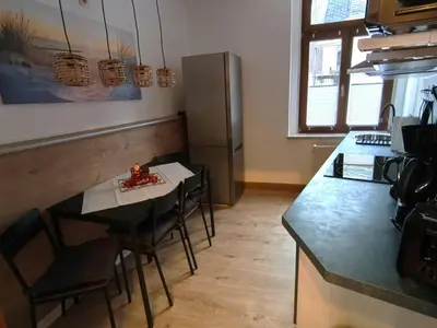 Ein Sitzbereich in der Unterkunft Zentral und ruhig in Auerbach