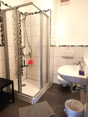 Ein Badezimmer in der Unterkunft Zentral und ruhig in Auerbach