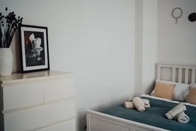 Ein Bett oder Betten in einem Zimmer der Unterkunft Fewostaeps- Moderne Unterkunft, zentrumsnah