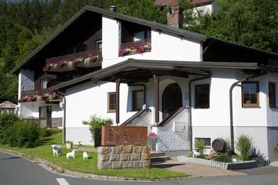 Das Gebäude in dem sich das Hotel befindet