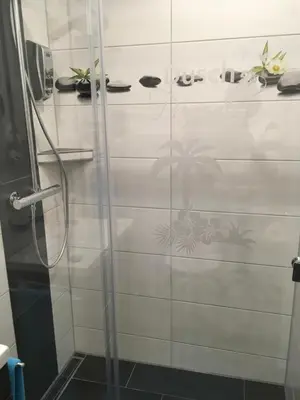 Ein Badezimmer in der Unterkunft Pension Haus Wanninger