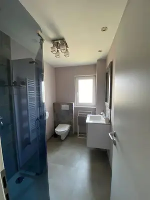 Ein Badezimmer in der Unterkunft Moderne und stilvolle 3 Zimmer Wohnung