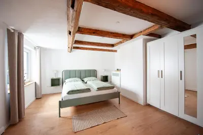 Ein Sitzbereich in der Unterkunft Schloßberg - Ferienwohnung im Herzen von Selb