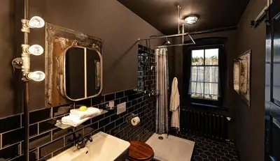 Ein Badezimmer in der Unterkunft Weltraumbahnhof Rautenkranz - Steampunk Hotel