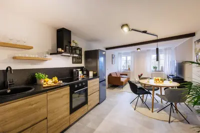 Küche/Küchenzeile in der Unterkunft bayreuthome - Romantisches City Apartment mit Whirlpool und 2 Schlafzimmern