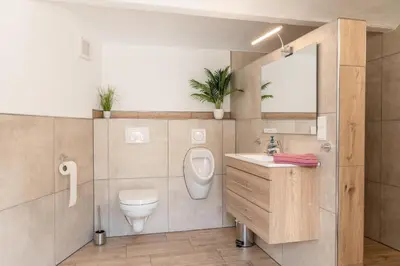 Ein Badezimmer in der Unterkunft Gästehaus Meier Ferienwohnung und Camping